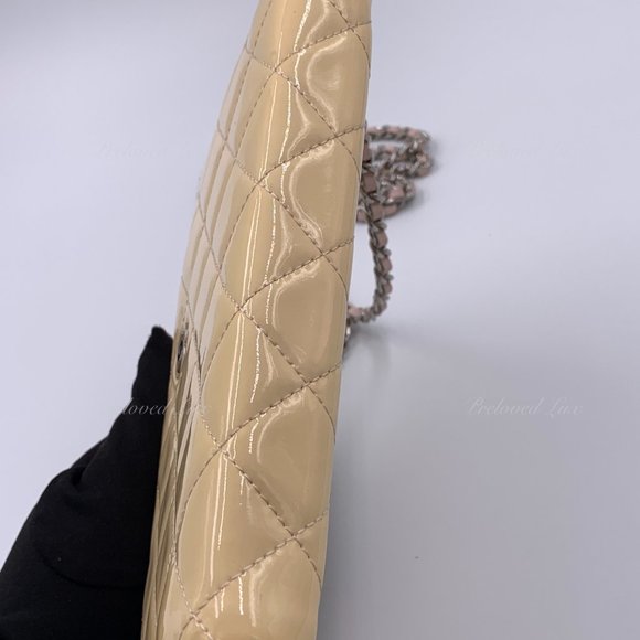 Authentic CHANEL Patent Leather Wallet-on-the-chain WOC Crossbody Flap Bag - Lig - Picture 8 of 15